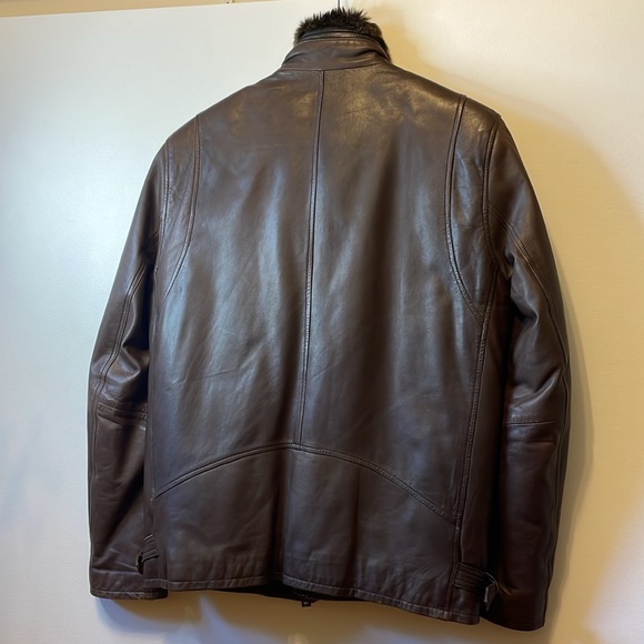 Andrew Marc brown leather fur lined jacket. Only worn a handful of times. - Picture 8 of 11